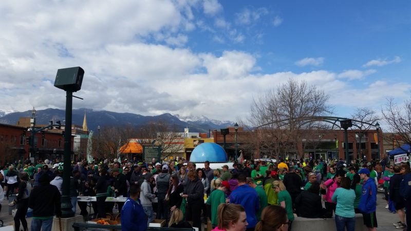 People gathering before the 2017 5k for St. Patrick’s Day in Acacia Park in Colorado Springs.